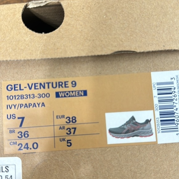 ASICS GEL Venture 9 Running Shoe Sneakers green. New with tags - Picture 15 of 16